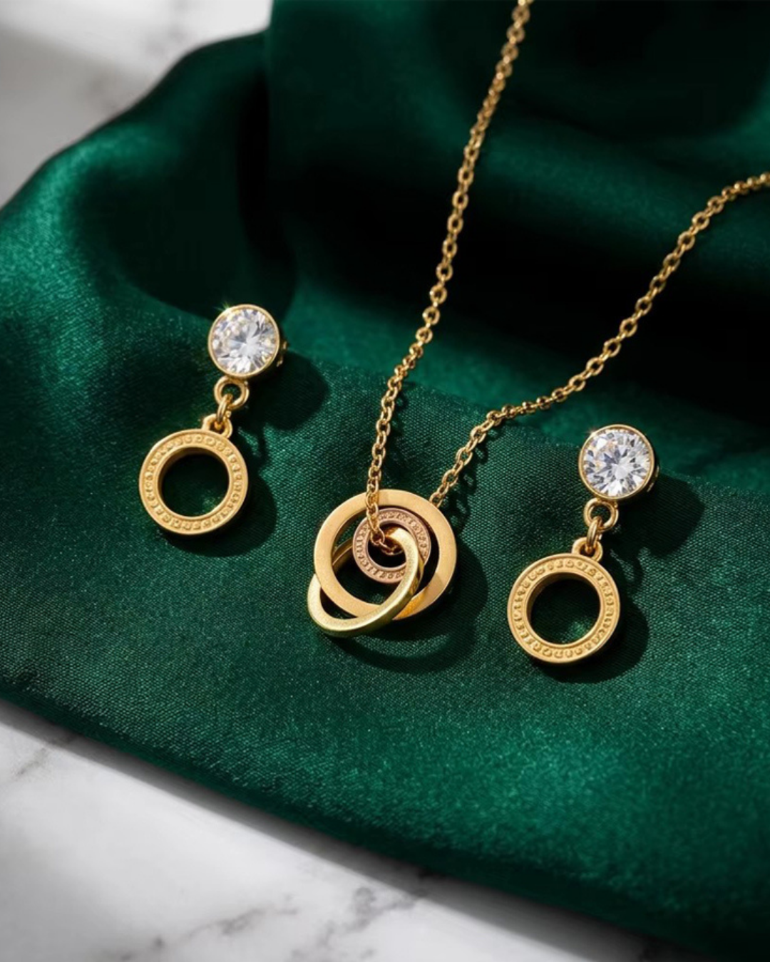 Interlocking Ring Jewelry Set