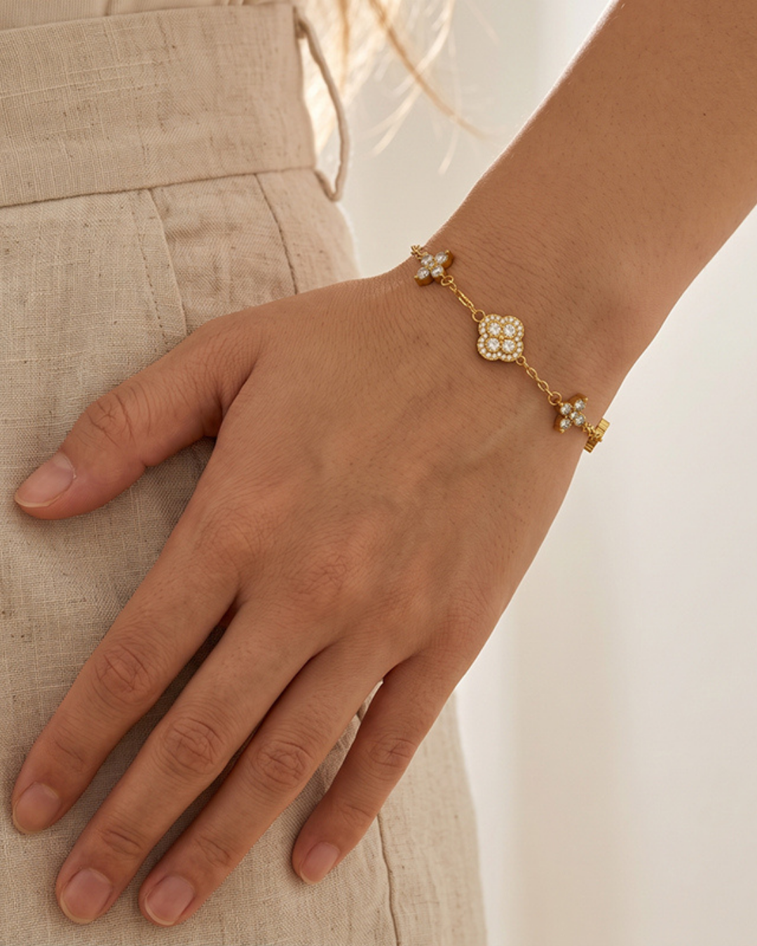 Crystal Clover & Leaf Bracelet
