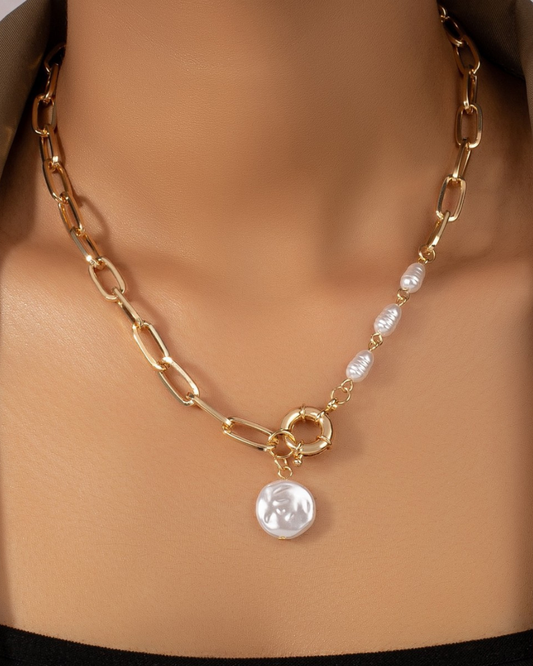 Pearl Link Pendant Necklace