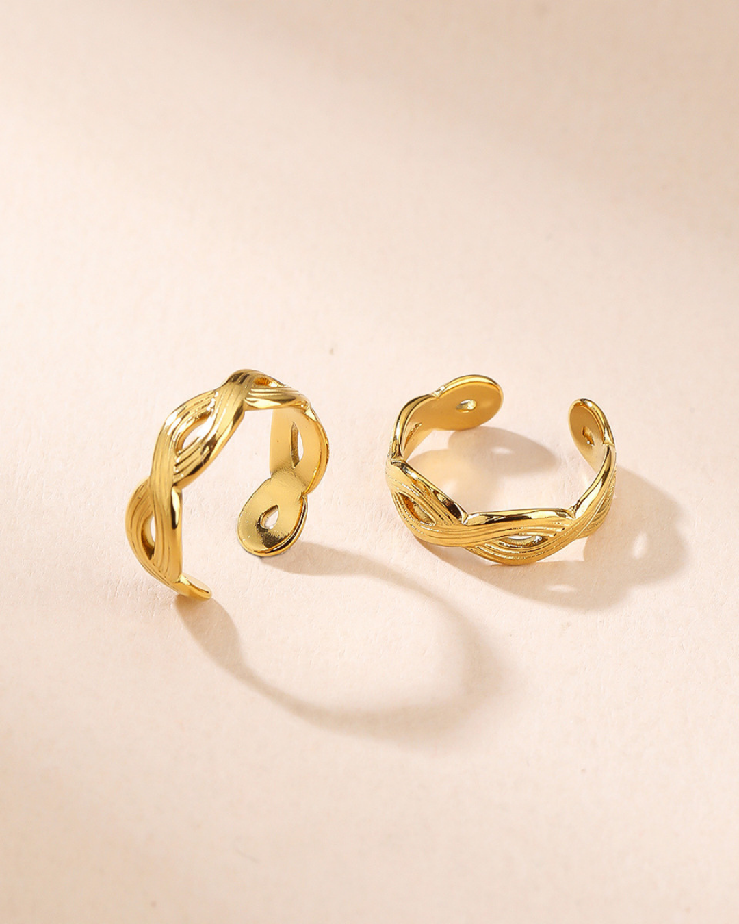 Sculpted Infinity Ear Cuff