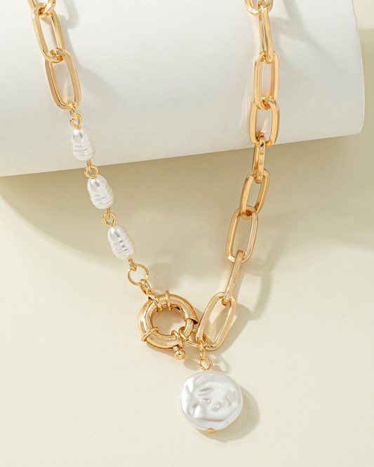 Pearl Link Pendant Necklace