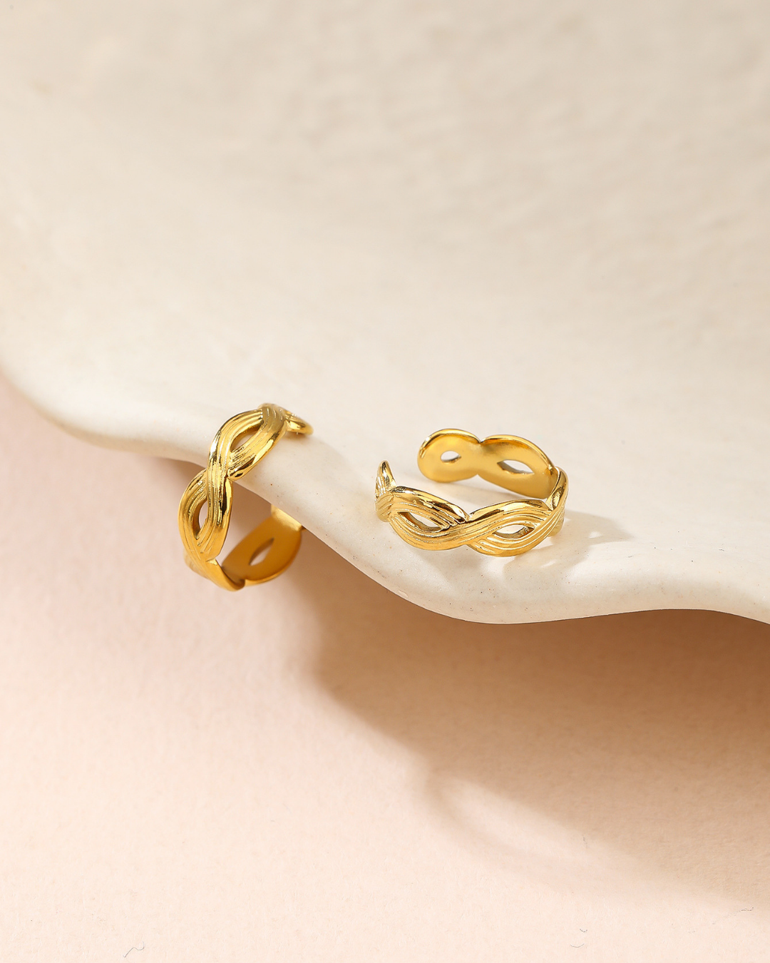 Sculpted Infinity Ear Cuff